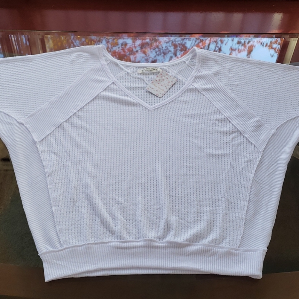 ❌🚫SOLD❌FREE PEOPLE WHITE SWEATER V-NECK SIZE M - Picture 10 of 13